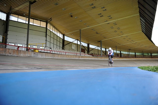 Zdzisław Kalinowski ustanowił rekord Polski - fot. Łukasz Szełemej [Radio Szczecin] 12 godzin na rowerze. Pan Zdzisław ma rekord [ZDJĘCIA]