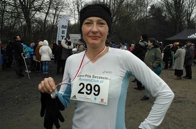 Ponad 400 osób wzięło dziś udział w noworocznym biegu na Jasnych Błoniach, który zorganizował szczeciński Klub Biegacza.