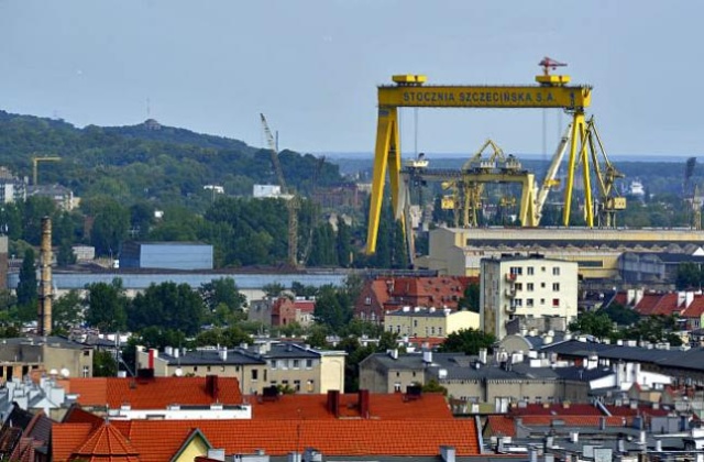 Ugoda Silesii z Kraftportem jest potrzebna, aby zagospodarować tereny stoczniowe - uważa pełnomocnik marszałka do spraw gospodarki morskiej. Zdaniem Ryszarda Kwidzińskiego, żaden inwestor nie zainteresuje się majątkiem, mając taki problem prawny.