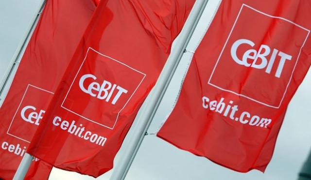Premier Donald Tusk i kanclerz Niemiec Angela Merkel otworzyli we wtorek targi cyfrowych technologii CeBIT w Hannoverze. Polska po raz pierwszy jest partnerem strategicznym imprezy.