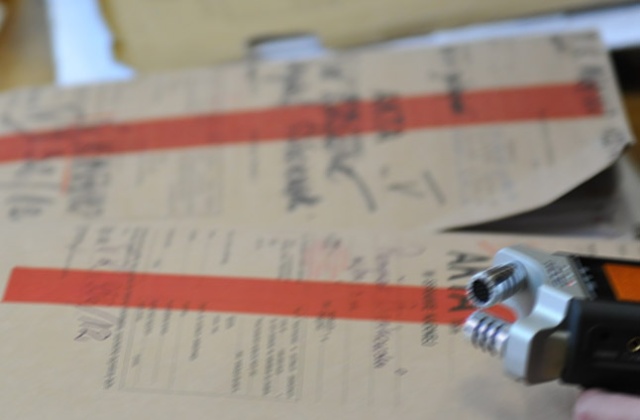 Zakończenie procesu trzech oskarżonych o sprawstwo kierownicze masakry robotników Wybrzeża w grudniu 1970 r. przełożone. Powodem jest udar jednego z podsądnych - Mirosława W.