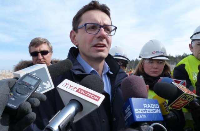 Mikołaj Budzanowski nie jest już ministrem skarbu państwa. To konsekwencje podpisanego niedawno - bez wiedzy premiera - memorandum na budowę drugiej nitki gazociągu jamalskiego przez Polskę.