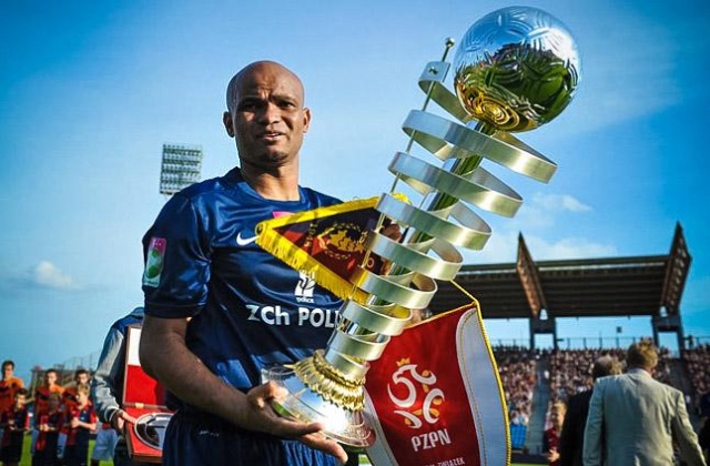 39-letni zawodnik Pogoni Szczecin przyznał na łamach Przeglądu Sportowego, że po nadchodzącym sezonie piłkarskiej ekstraklasy zakończy sportową karierę.