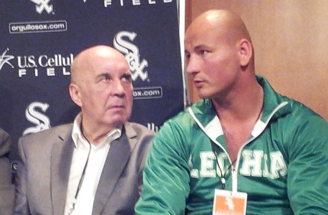 Największa polska nadzieja boksu zawodowego wagi ciężkiej Artur Szpilka na dwa dni poleciał do Chicago.