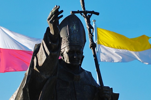 Franciszek uznał cud za wstawiennictwem bł. Jana Pawła II. To oznacza, że papież-Polak wkrótce zostanie świętym.