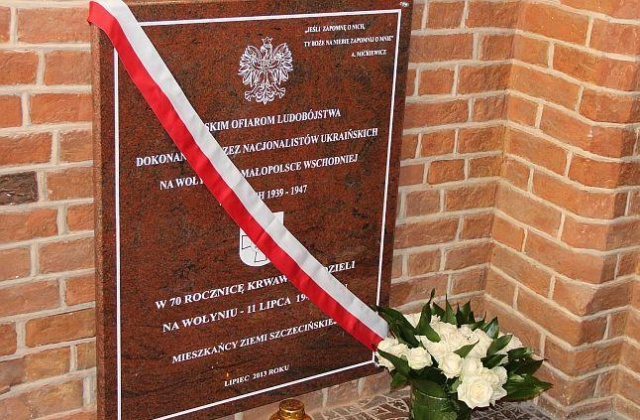 Posłowie komisji kultury przegłosowali forsowany przez opozycję projekt nazwania ludobójstwem masowych mordów na Polakach, których dokonali ukraińscy nacjonaliści.