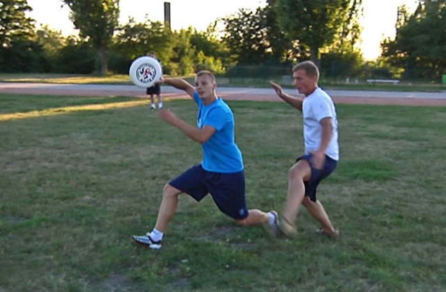 Jedyna w Zachodniopomorskiem drużyna grająca w Ultimate Frisbee kilka razy w tygodniu zaprasza na otwarty trening.