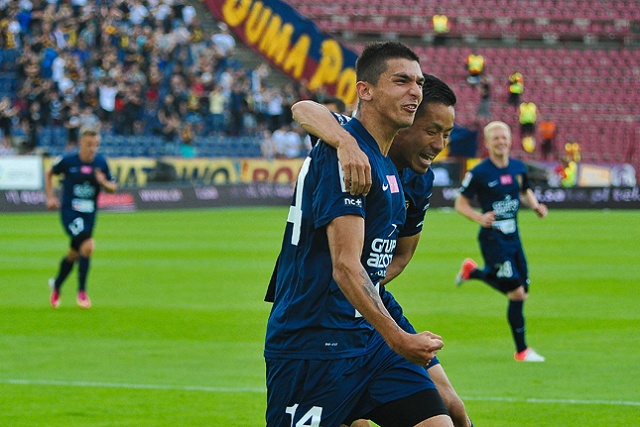 Piłkarze Pogoni Szczecin zremisowali w niedzielę na stadionie przy ul. Twardowskiego ze Śląskiem Wrocław. Wynik meczu to 2:2.