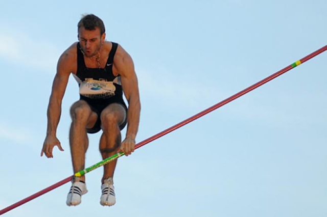 Uczestnicy lekkoatletycznych Mistrzostw Świata w Moskwie wystąpią w czwartek na Placu Lotników w Szczecinie. Odbędzie się tam 9. edycja mityngu skoku o tyczce mężczyzn.