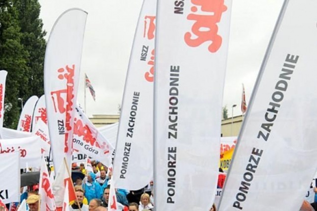 Likwidacja etatów to odwet PO