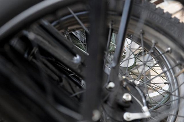 Dwóch motocyklistów z Polski zginęło w wypadku na drodze krajowej na Korsyce - informuje portal tvn24. To mężczyźni w wieku 18 i 23 lat.