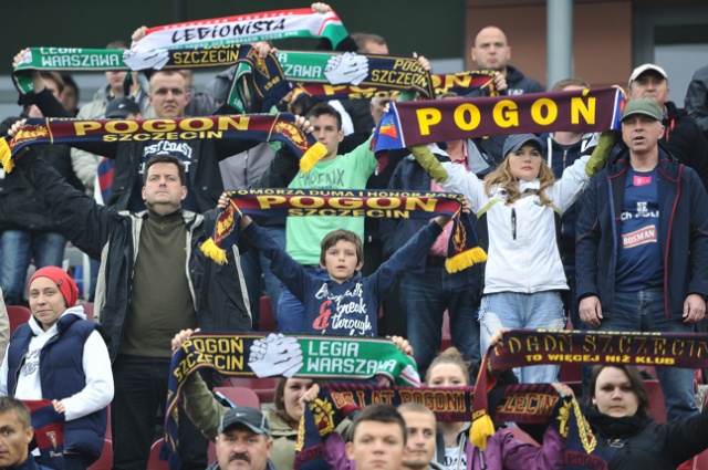 Portowcy fundują bilety najmłodszym kibicom. Darmowe bilety na mecz piłkarzy Pogoni Szczecin z Wisłą Kraków czekają na dzieci w klubowych kasach.