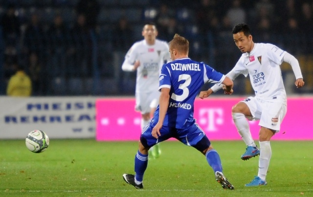 Pogoń Szczecin zremisowała w Chorzowie z Ruchem 1:1 w meczu kończącym 12. kolejkę piłkarskiej ekstraklasy.