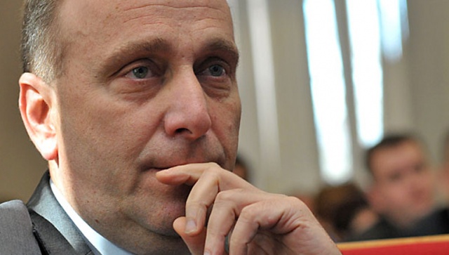 Nie będzie powtórnych wyborów szefów regionalnych struktur Platformy Obywatelskiej na Dolnym Śląsku i w Lubuskiem, a osoby zamieszane w tzw. aferę taśmową poniosą konsekwencje - takie decyzje podjął w środę zarząd krajowy Platformy Obywatelskiej.