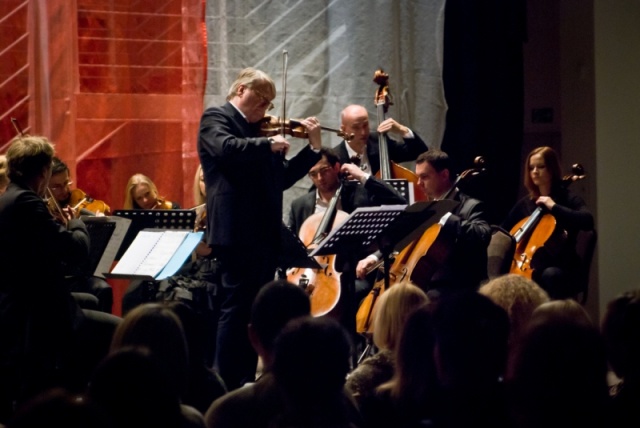 Baltic Neopolis Orchestra wystąpiła w środę wieczorem w Trafostacji Sztuki w Szczecinie. Koncert promował pierwszą płytę młodych muzyków.