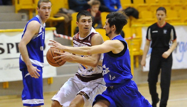 Koszykarze Spójni Stargard Szczeciński awansowali do finałowego turnieju Intermarche Basket Cup. Stargardzianie w czwartej rundzie pucharowych rozgrywek pokonali King Wilki Morskie 84:77.