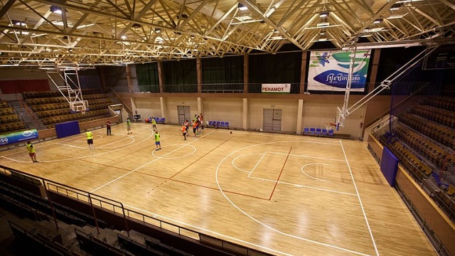 Parkiet w hali Szczecińskiego Domu Sportu jest już gotowy. Prawie dwa miesiące temu został zalany, przez co obiekt zamknięto dla sportowców.