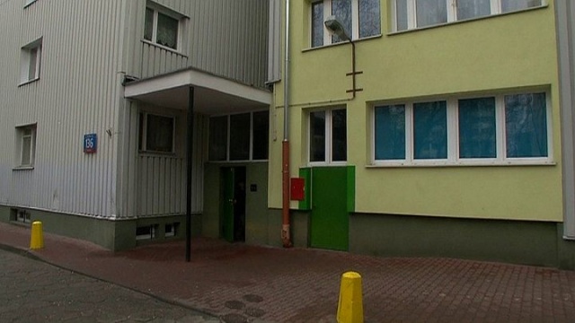 Jedna osoba nie żyje a trzy są ranne - to finał nocnej bójki na warszawskiej Pradze.