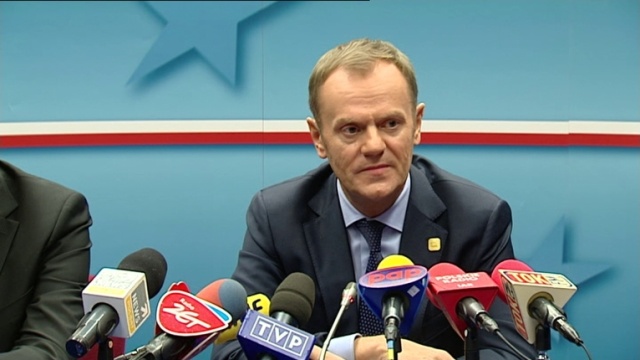 Premier nie potwierdza jakoby miał kandydować na szefa Komisji Europejskiej. Na piątkowej konferencji prasowej w Brukseli Donald Tusk powiedział, że nie wybiera się do stolicy Belgii z własnymi aspiracjami politycznymi.