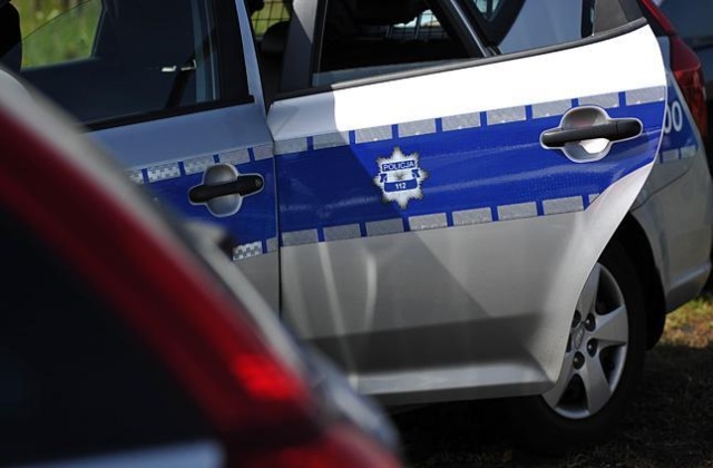66-letni ksiądz, który w Łowiczu pod wpływem alkoholu potrącił kobietę, usłyszał zarzuty - donosi TVN24. Ma zakaz opuszczania kraju i dozór policji.