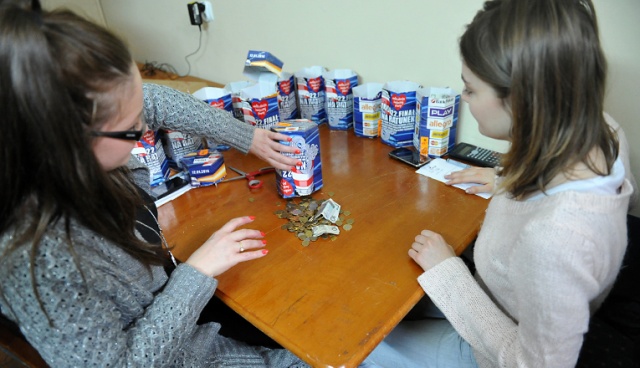 Koncerty, licytacje, pokazy ratownictwa medycznego i wojskowego sprzętu 12 Brygady Zmechanizowanej - tak wygląda 22. finał Wielkiej Orkiestry Świątecznej Pomocy w Szczecinie. Fot. Łukasz Szełemej [Radio Szczecin] Orkiestra w Szczecinie: Żołnierze, strażacy, artyści i cicha dyskoteka [WIDEO, ZDJĘCIA]