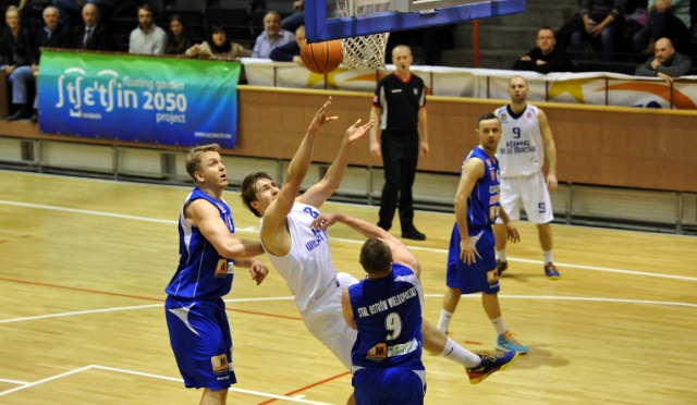 Po sobotniej porażce Wilki Morskie nadal zajmują ósme miejsce w tabeli. Fot. Łukasz Szełemej [Radio Szczecin] Stal mocniejsza od szczecińskich Wilków [ZDJĘCIA]