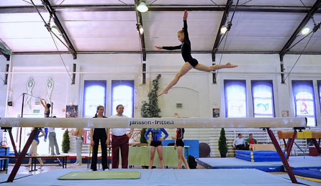 W zawodach gimnastycznych w Szczecinie wystąpiło w sumie 66 zawodników i zawodniczek z Polski, Rosji, Łotwy, Białorusi oraz Danii. Fot. Łukasz Szełemej [Radio Szczecin] Małżeństwo ze Szczecina najlepsze w gimnastycznym memoriale [ZDJĘCIA]