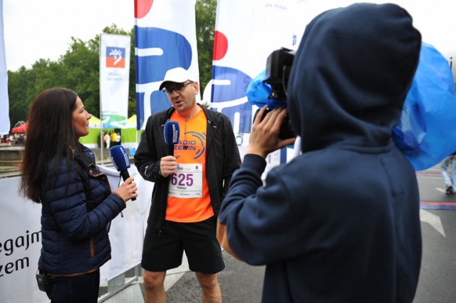 W tegorocznym półmaratonie wystartował również redaktor naczelny Radia Szczecin - Tomasz Chaciński. Fot. Łukasz Szełemej [Radio Szczecin] Kenijczycy pierwsi na mecie Półmaratonu Gryfa [ZDJĘCIA, WIDEO]