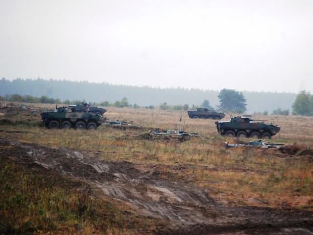 Ostre strzelanie prowadzą oddziały Błękitnej Brygady na poligonie w Orzyszu. Fot. kpt. Janusz Błaszczak 12BZ Ostre strzelanie prowadzą oddziały Błękitnej Brygady na poligonie w Orzyszu [ZDJĘCIA]