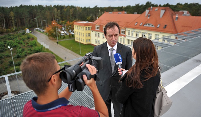 11 sal operacyjnych z nowoczesnym sprzętem, całodobowe i całoroczne lądowisko dla helikopterów tym wszystkim może poszczycić się Szpital w Zdunowie. Fot. Łukasz Szełemej [Radio Szczecin] Nowe skrzydło w szpitalu w Zdunowie kosztowało blisko 100 milionów złotych [ZDJĘCIA, WIDEO]