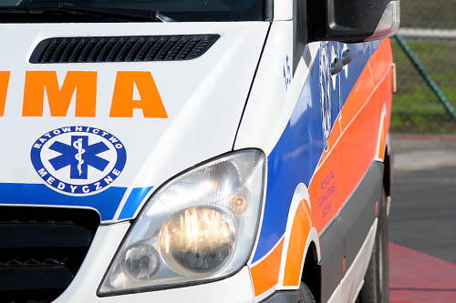 Policja wyjaśnia okoliczności wypadku w Dźwierszynie Małym w Wielkopolsce. W sobotę dwaj chłopcy jechali quadem i uderzyli w drzewo.