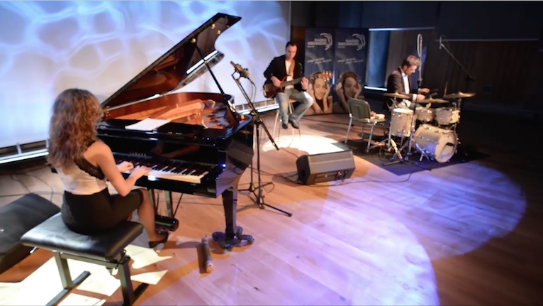 Szczeciński zespół jazzowy LeeMeet Trio zaprezentował się podczas kolejnej odsłony naszego cyklu [3x1]. Fot. Radio Szczecin