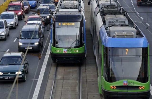 SLD: Alkomat w każdym tramwaju i autobusie