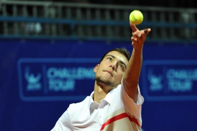 Jerzy Janowicz awansował do drugiej rundy wielkoszlemowego turnieju tenisowego Australian Open odbywającego się w Melbourne.