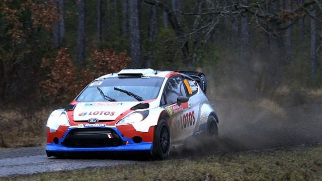 Robert Kubica miał wypadek na dziewiątym odcinku Rajdu Monte Carlo - podaje tvn24.