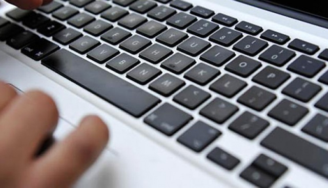 Darmowy internet w Nowym Warpnie jest zgodny z przepisami - orzekł Urząd Komunikacji Elektronicznej. Zgoda UKE była konieczna, aby gmina zapewniła mieszkańcom dostęp do sieci bez pobierania opłat.
