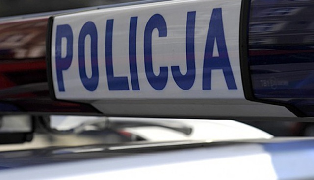8-letni chłopiec wiózł ojca samochodem i spowodował wypadek. Pasażer usłyszał zarzuty narażenia życia swojego syna.