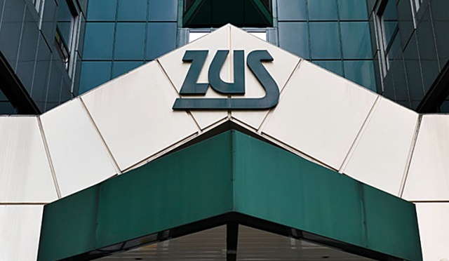 Powszechne Towarzystwa Emerytalne szukają sposobu, by obejść zakaz reklamy przed terminem wyboru przez obywateli OFE lub ZUS-u. Resort finansów ostrzega, że może być to niezgodne z prawem.