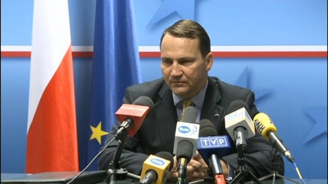 To jest groźba wojny - mówił w tvn24 Jacek Saryusz-Wolski, komentując informacje o rosyjskim ultimatum dla Krymu.