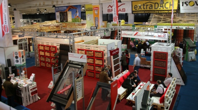 Co to są mostki cieplne oraz jak prawidłowo wykonać zielony dach Między innymi na te pytania będzie można znaleźć odpowiedź na targach budowlanych Bud-Gryf i Energia, które od piątku trwają w Szczecinie.