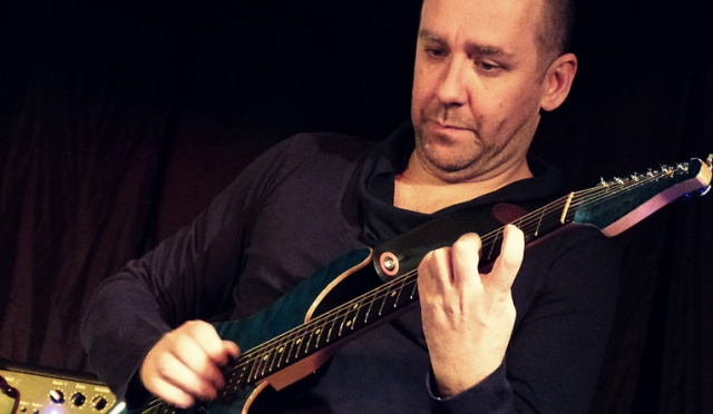 Marek Napiórkowski zagrał w Szczecinie. Jeden z najlepszych gitarzystów jazzowych w Polsce promuje swoją najnowszą płytę Up