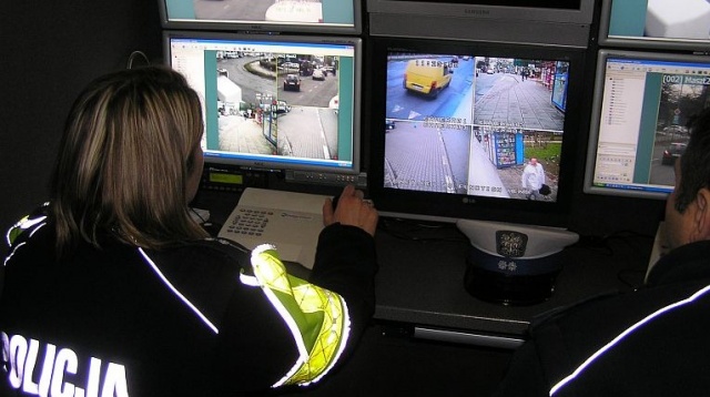 Sypią się mandaty za przejazd na czerwonym świetle