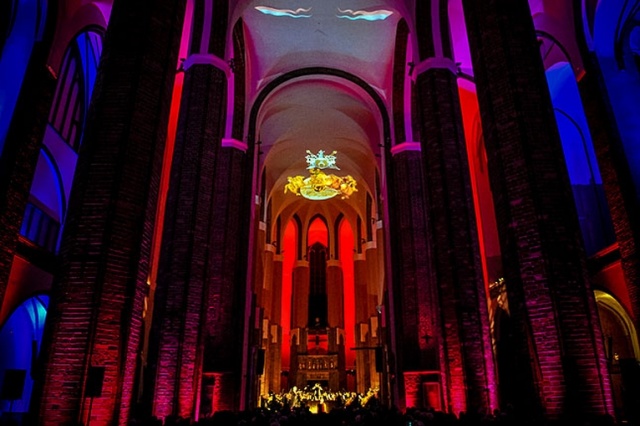 Chóry z całej Polski przyjechały do Szczecina na I Międzynarodowy Festiwal Muzyki Pasyjnej. W sobotę w kościele pw. Miłosierdzia Bożego odbyły się przesłuchania konkursowe zespołów.