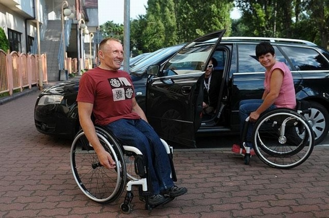 Szczecińscy kolarze ręczni na podium warszawskiego maratonu. Skrzypiński pierwszy, Wilk drugi