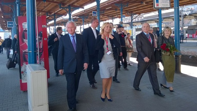 Europoseł informuje, PKP odpowiada