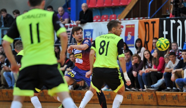 Michał Kubik, Artur Jurczak, Marcin Mikołajewicz i Mateusz Gepert z Pogoni 04 Szczecin zostali powołani do reprezentacji Polski w futsalu na towarzyskie mecze z Ukrainą.