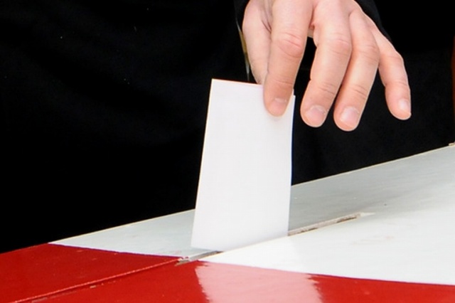 Przedsiębiorcy chcą głosować na Jarosława Gowina i Janusza Korwin-Mikkego - pisze Rzeczpospolita.