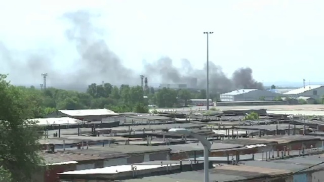 Uzbrojeni separatyści zajęli lotnisko w Doniecku na wschodzie Ukrainy. Żądają, by port opuścili przebywający tam ukraińscy żołnierze, którzy ochraniają teren lotniska.