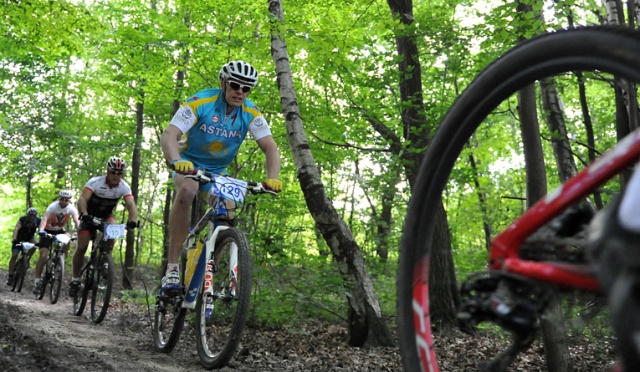 Prawie dwustu cyklistów ścigało się w Puszczy Bukowej w zawodach w kolarstwie górskim. W Gryf Maratonie uczestnicy rywalizowali na dystansach 13, 37 i 74 kilometrów.