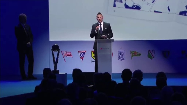 Zawodnik Pogoni Szczecin wygrał w głosowaniu piłkarzy i trenerów. Marcin Robak został najlepszym napastnikiem mijającego sezonu piłkarskiej ekstraklasy.